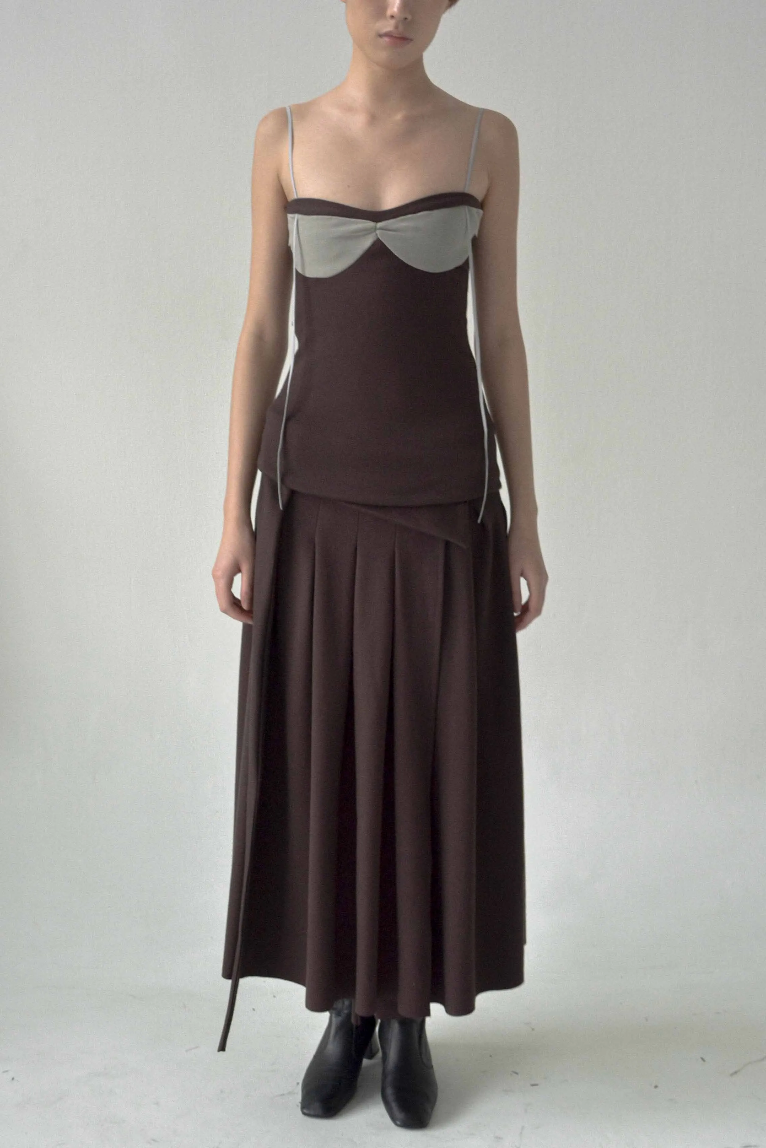 Elegant Brown Grey Pleated Skirt for Women - Stylish and Versatile Fashion Bottom