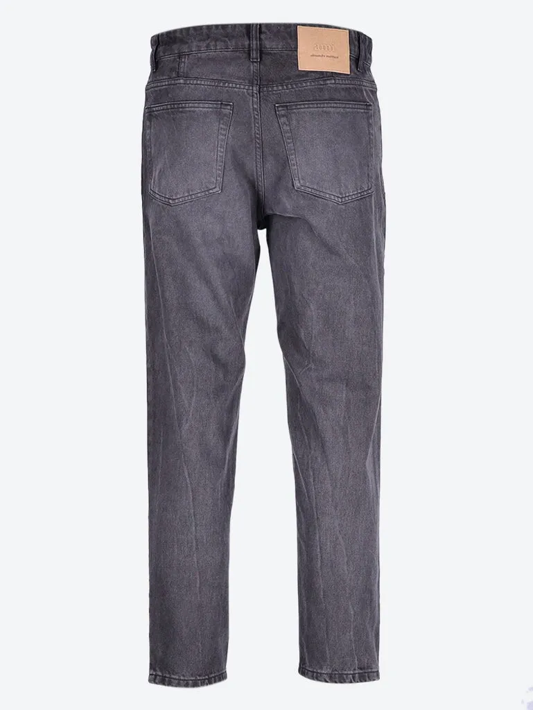 Tapered fit jeans