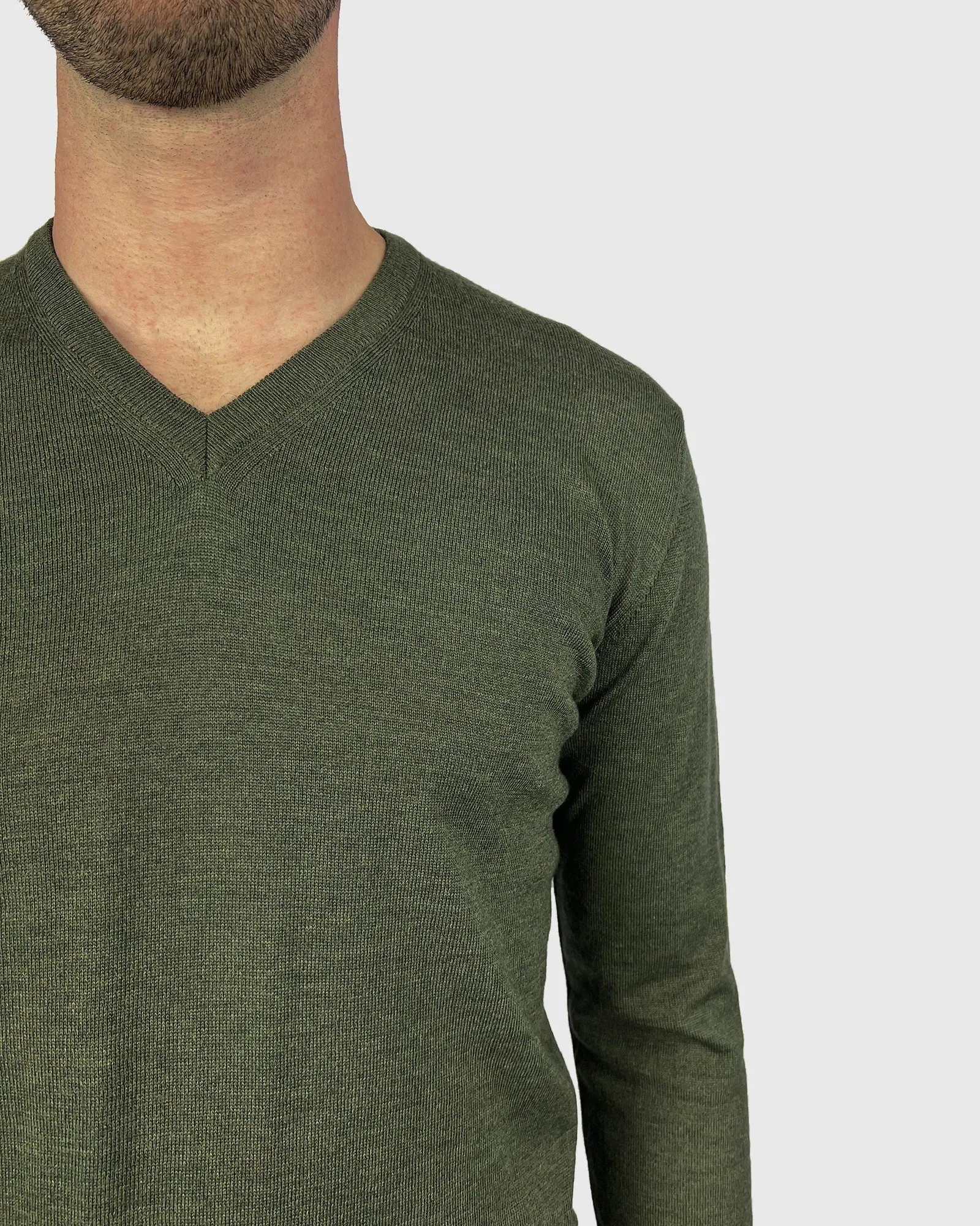VISCONTI W23V OLIVE-GREEN WOOL V-NECK SWEATER