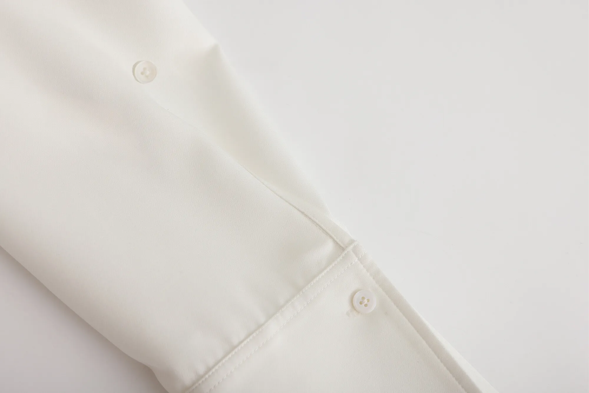 x ninido Everyday Draping Shirt - White